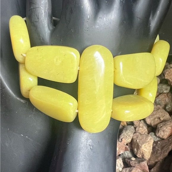 Stretchable serpentine bracelet . - Picture 5 of 6